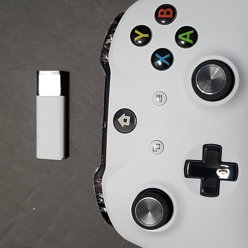 Gaming Controller [NIB] - Picture 5 of 11